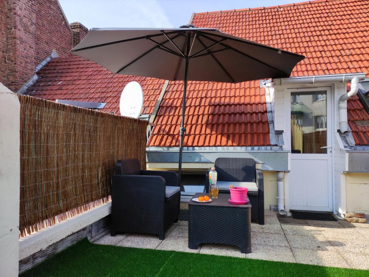 Joli Petit T2 Terrasse Proche Du Phare Apartment Calais Exterior photo